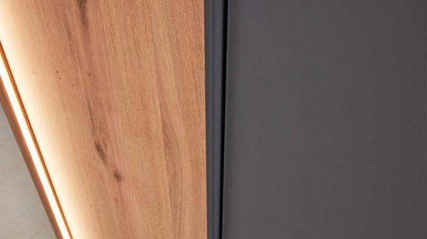 Interliving Schlafzimmer Serie 1020 - Außenwangen-Beleuchtung