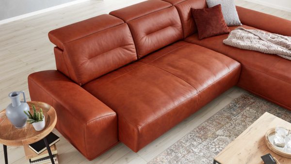 Interliving Sofa Serie 4000 - motorischer Sitzauszug