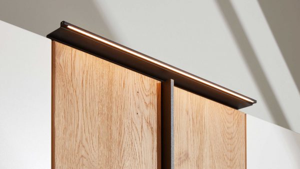 Interliving Schlafzimmer Serie 1019 - Schrank-Aufbauleuchte 523227