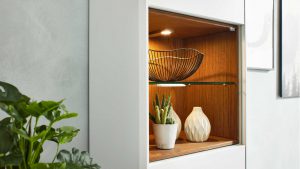 Interliving Wohnzimmer Serie 2102 - Unterbau-Spot 22-86
